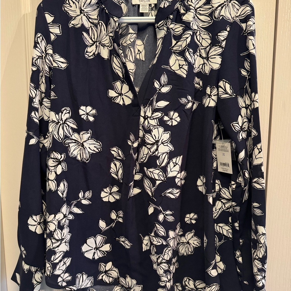 Lord n taylor Floral Navy Blouse